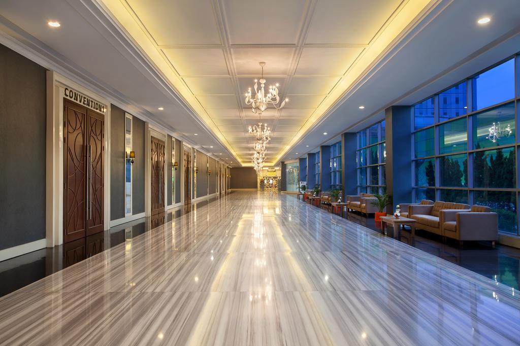 HARRIS Hotel&Convention Festival Citylink Bandung Exterior foto